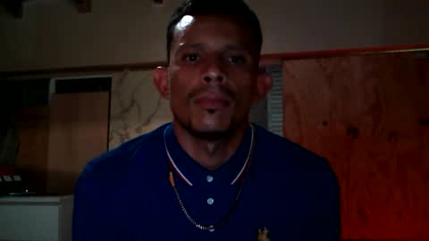 colorcanela3 online show from September 18, 2025, 6:43 pm