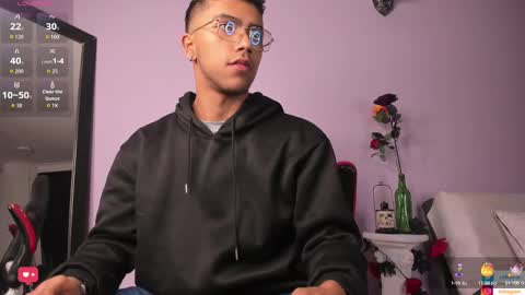 colstorw_ online show from October 8, 2025, 10:35 am