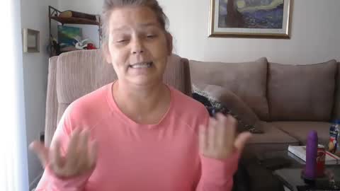 Snapshot of comebackpussy chatting on December 13, 2024, 5:00 pm comeback pussy online show from December 13, 2024, 5:00 pm