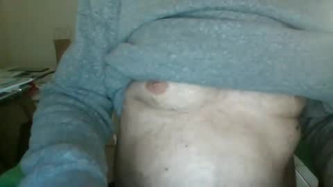 Snapshot of comeonmymouth chatting on December 25, 2024, 5:15 pm comeonmymouth online show from December 25, 2024, 5:15 pm