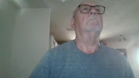 Snapshot of comeonmymouth chatting on February 28, 2025, 5:15 pm comeonmymouth online show from February 28, 2025, 5:15 pm