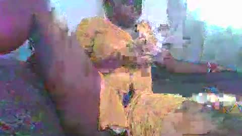 Snapshot of comicalcara chatting on January 19, 2025, 2:06 pm Cara online show from January 19, 2025, 2:06 pm