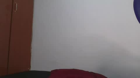 Snapshot of comicalcara chatting on February 19, 2025, 3:27 pm Cara online show from February 19, 2025, 3:27 pm