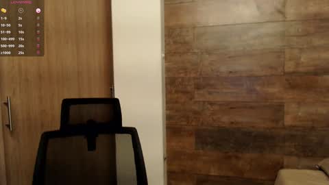 connor_h1 online show from December 10, 2024, 3:52 am