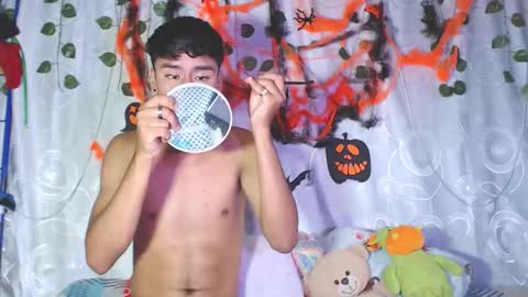 Snapshot of connor_michael chatting on October 13, 2025, 6:19 pm connor_michael online show from October 13, 2025, 6:19 pm