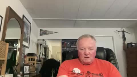 cookoosnest online show from November 14, 2025, 4:00 am