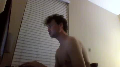 Snapshot of cooldude122222 chatting on March 7, 2025, 9:40 am cooldude122222 online show from March 7, 2025, 9:40 am