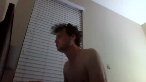 Snapshot of cooldude122222 chatting on March 10, 2025, 3:34 am cooldude122222 online show from March 10, 2025, 3:34 am