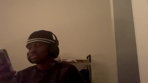 Snapshot of coolvibes69 chatting on December 2, 2025, 11:00 pm coolvibes69 online show from December 2, 2025, 11:00 pm