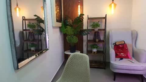 Coral online show from October 6, 2025, 11:07 am