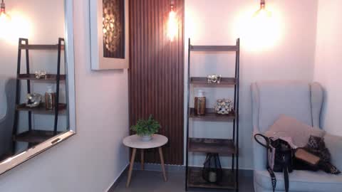 Coral online show from November 26, 2025, 11:11 am