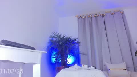 Coral princex online show from February 1, 2025, 10:44 pm