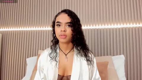 coralineross_ online show from March 1, 2025, 11:17 am