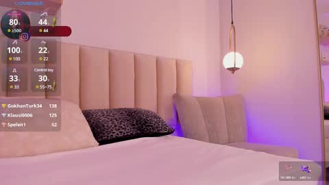 Coral Smith online show from February 27, 2025, 11:48 pm