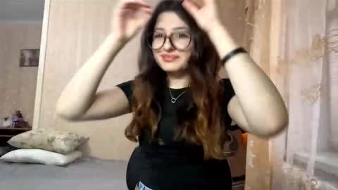 Snapshot of coreycorcoran chatting on November 3, 2025, 1:12 pm Elisheva online show from November 3, 2025, 1:12 pm