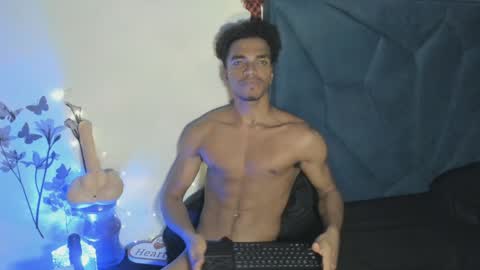 CoreyGlover online show from December 17, 2024, 9:28 am