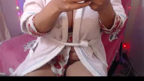 Snapshot of corinnahothotxxx chatting on January 13, 2025, 3:58 pm corinnahothotxxx online show from January 13, 2025, 3:58 pm