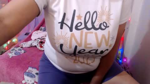 Snapshot of corinnahothotxxx chatting on September 21, 2025, 5:58 pm corinnahothotxxx online show from September 21, 2025, 5:58 pm
