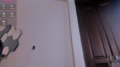 Corinne Russo online show from December 24, 2024, 10:01 am