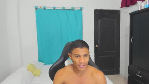 Snapshot of corzoethan chatting on October 2, 2025, 11:56 pm Ethan online show from October 2, 2025, 11:56 pm