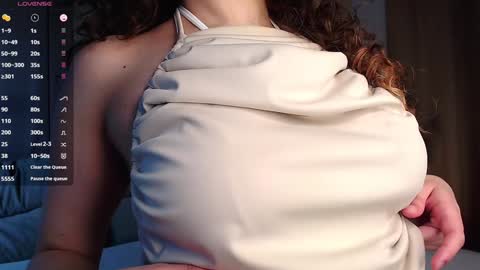 Snapshot of cosmos_baby chatting on January 9, 2025, 1:35 pm Luna online show from January 9, 2025, 1:35 pm