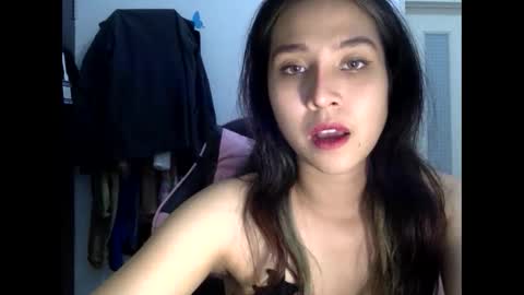 Snapshot of cottoncandygirl9898 chatting on December 16, 2024, 12:27 pm Liz Gwyneth Charlota online show from December 16, 2024, 12:27 pm
