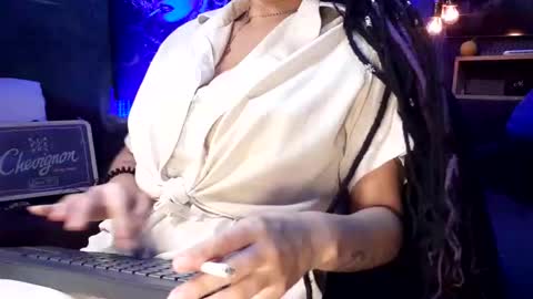 Snapshot of countessofthenight69 chatting on September 19, 2025, 7:36 pm Emma steffano fraggacci online show from September 19, 2025, 7:36 pm