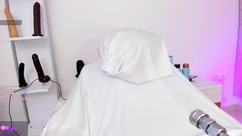 Snapshot of couple_naughty20 chatting on November 2, 2025, 5:26 pm Maria online show from November 2, 2025, 5:26 pm