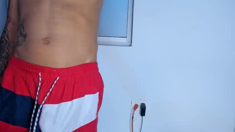 Snapshot of couple_no_limits22 chatting on November 23, 2025, 1:49 am couple_no_limits22 online show from November 23, 2025, 1:49 am