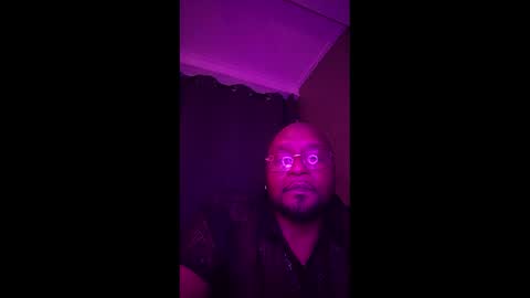 Snapshot of coupledeals chatting on October 19, 2025, 12:33 am coupledeals online show from October 19, 2025, 12:33 am