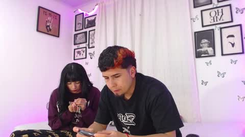 Snapshot of coupsextop chatting on December 5, 2024, 8:44 am Juli and Liam online show from December 5, 2024, 8:44 am