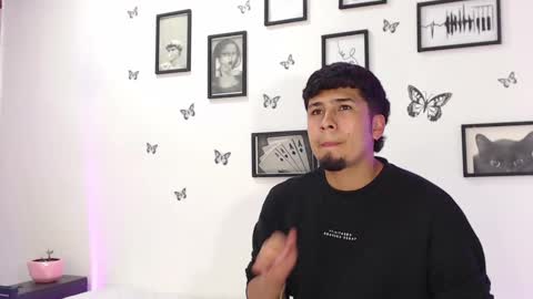 Snapshot of coupsextop chatting on December 27, 2024, 8:45 am Juli and Liam online show from December 27, 2024, 8:45 am