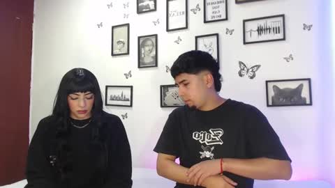 Snapshot of coupsextop chatting on January 10, 2025, 4:33 am Juli and Liam online show from January 10, 2025, 4:33 am