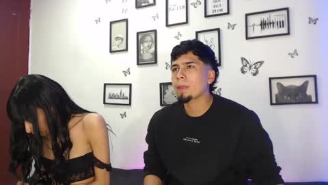 Snapshot of coupsextop chatting on January 11, 2025, 7:49 am Juli and Liam online show from January 11, 2025, 7:49 am