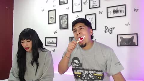 Snapshot of coupsextop chatting on January 15, 2025, 5:19 am Juli and Liam online show from January 15, 2025, 5:19 am