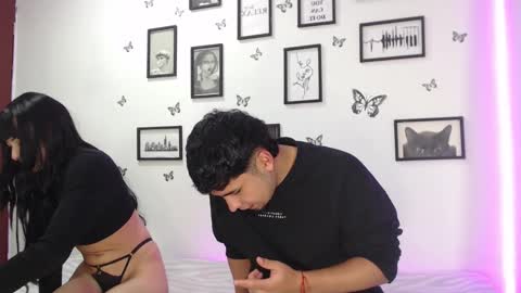 Snapshot of coupsextop chatting on January 18, 2025, 4:59 am Juli and Liam online show from January 18, 2025, 4:59 am