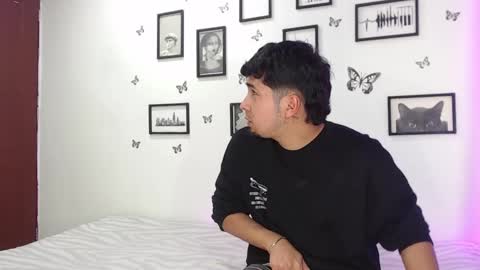 Snapshot of coupsextop chatting on January 20, 2025, 7:36 am Juli and Liam online show from January 20, 2025, 7:36 am