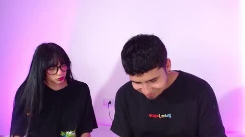 Snapshot of coupsextop chatting on October 29, 2025, 5:20 am Juli and Liam online show from October 29, 2025, 5:20 am