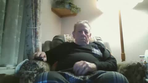 Snapshot of courieral1 chatting on October 18, 2025, 5:32 am courieral1 online show from October 18, 2025, 5:32 am