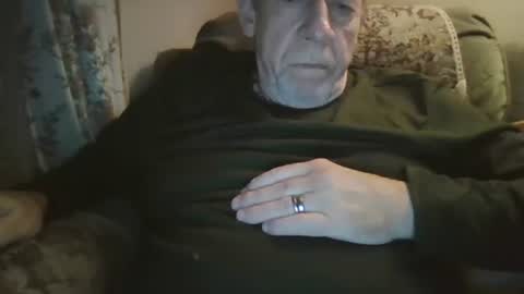 Snapshot of courieral1 chatting on October 23, 2025, 4:45 am courieral1 online show from October 23, 2025, 4:45 am