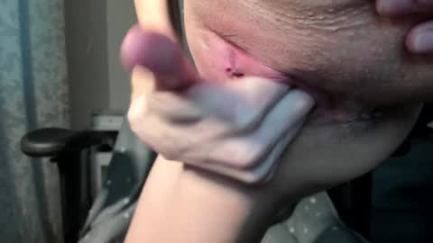Snapshot of courtney_luv chatting on January 29, 2025, 12:35 pm Im Courtney Nice to meet youFollow meInstagram courtneyluv778 online show from January 29, 2025, 12:35 pm