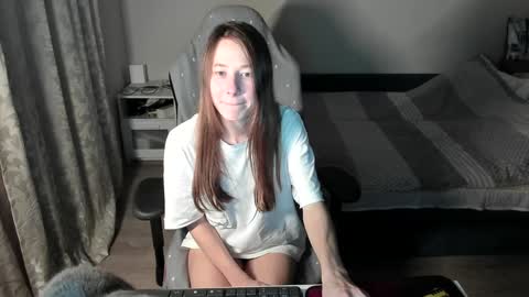Snapshot of courtney_luv chatting on February 1, 2025, 3:18 pm Im Courtney Nice to meet youFollow meInstagram courtneyluv778 online show from February 1, 2025, 3:18 pm