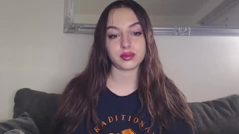Snapshot of courtney_lux chatting on December 18, 2024, 7:47 am Courtney online show from December 18, 2024, 7:47 am