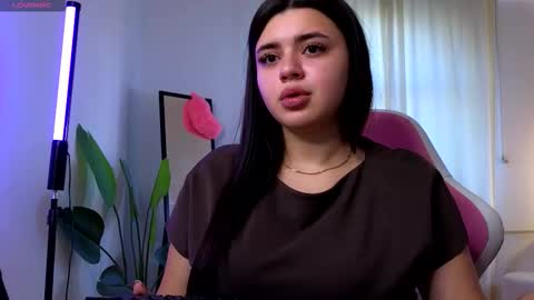 Snapshot of courtneyk_ chatting on October 2, 2025, 1:40 pm Courtney online show from October 2, 2025, 1:40 pm