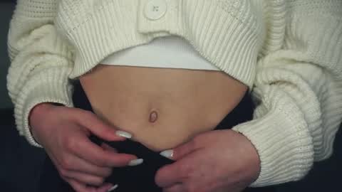 Yui online show from January 28, 2025, 1:38 pm