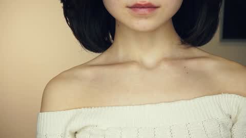 Yui online show from February 5, 2025, 10:51 am