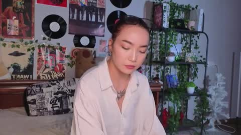 Snapshot of coventinahazleton chatting on November 8, 2025, 8:29 pm Yuna online show from November 8, 2025, 8:29 pm