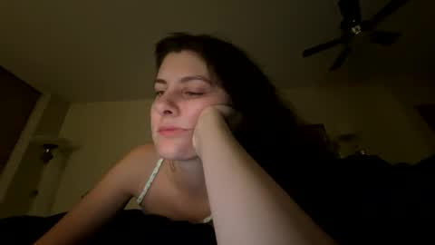 covergirl9 online show from December 2, 2025, 6:08 am