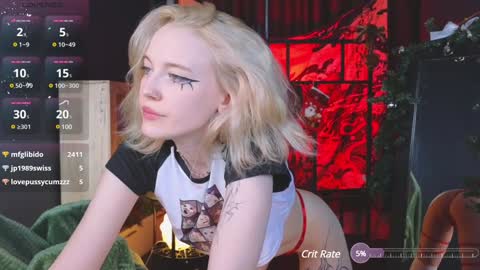 Snapshot of crackling_tati chatting on December 30, 2024, 12:00 am Tati online show from December 30, 2024, 12:00 am