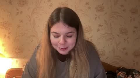 Snapshot of crave_elise chatting on October 30, 2025, 9:59 pm Elise online show from October 30, 2025, 9:59 pm